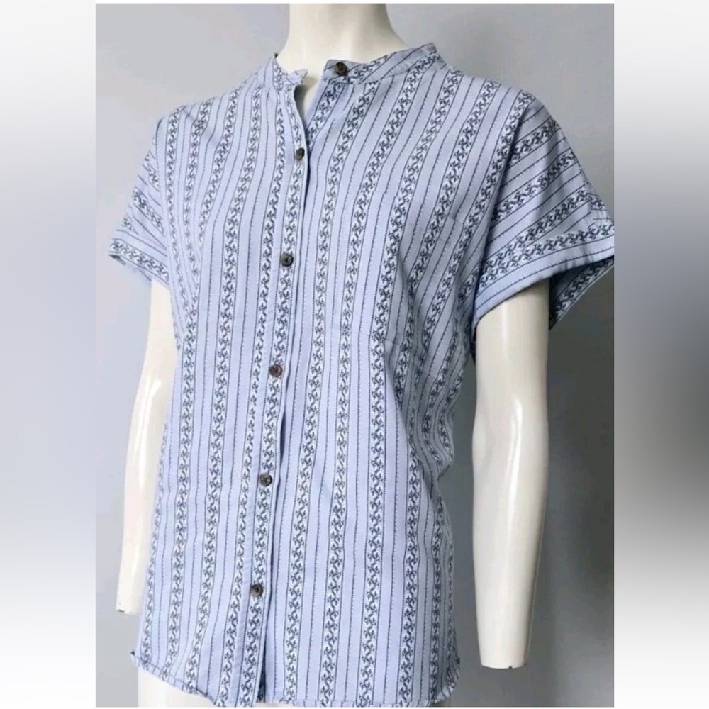 NWT Women’s Lands' End button up short sleeve top. XS
